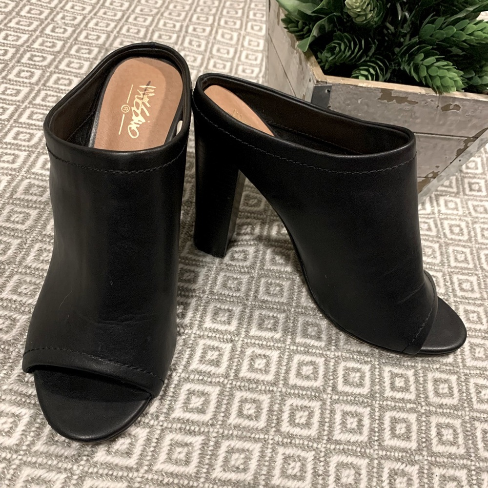 Mossimo Black Slip On Heels